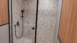 8мм стъкло , черен обков ж.к.Дружба 2