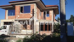 Поставяне на пвц дограма на къща